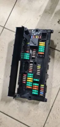 BMW 6 F06 Gran coupe Fuse module 9252815 17033442 201116