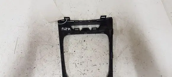 Peugeot 308 Gear shifter surround trim plastic 529131017 13449240