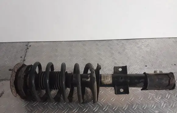 Volvo XC90 Front shock absorber/damper 30645515A