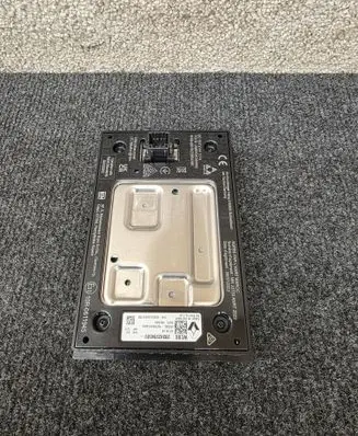 Renault Captur II Wireless charging module 283422845R