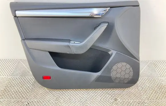 Skoda Octavia Mk3 (5E) Front door card panel trim 5E1867013M