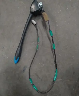 Nissan Leaf I (ZE0) Radio antenna 