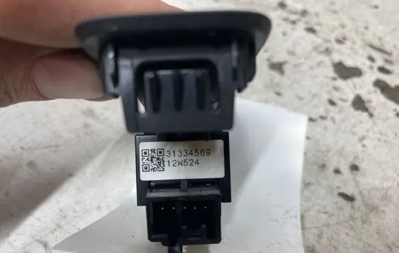 Volvo V40 Electric window control switch 31334569 12W524