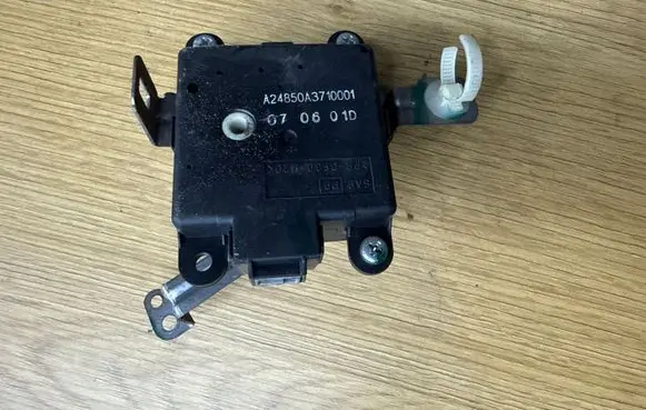 Honda Civic Air flap motor/actuator A24850A3710001
