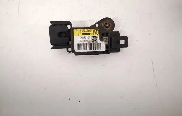 Opel Vectra C Airbag deployment crash/impact sensor 13102025