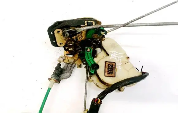 KIA Sorento Front door lock