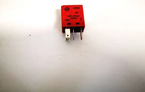 Fiat Bravo Other relay 46520432 v23074-a1101-x51