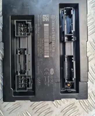 Audi A4 S4 B8 8K Comfort/convenience module 8K0907064FB