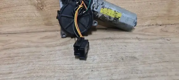 Volvo 850 Rear door manual window regulator 0680201400