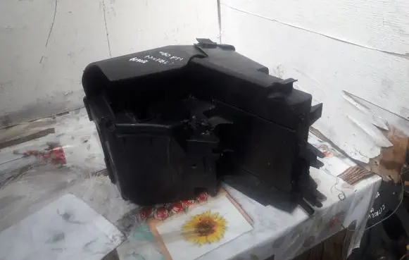 Citroen C4 I Fuse box cover