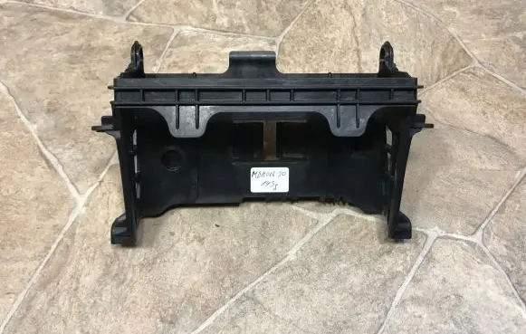 Mercedes-Benz E W213 Radio/GPS head unit trim A2135455900