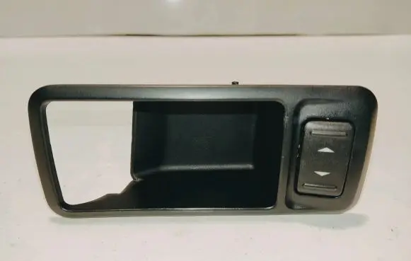 Ford Focus C-MAX Front door window switch trim 3M51226A36AD