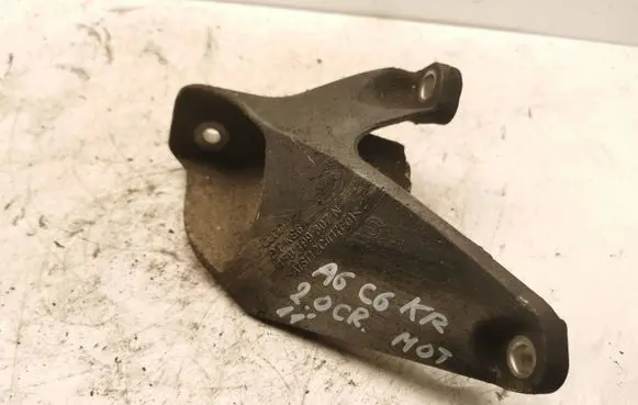 Audi A6 S6 C6 4F Engine mounting bracket 4F0199307N