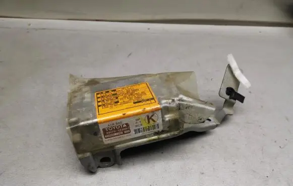 Toyota Corolla E110 Airbag control unit/module 8917012300