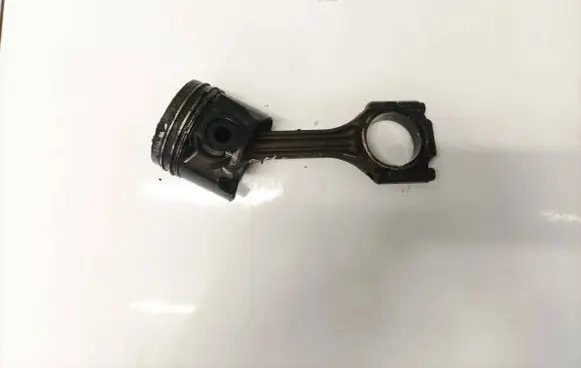 Audi A4 S4 B5 8D Piston with connecting rod