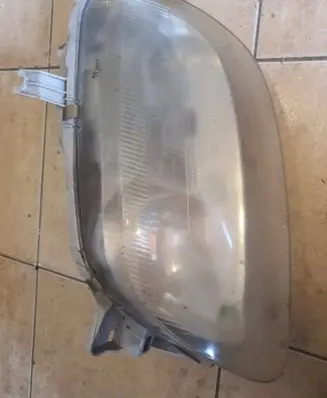 Mazda 323 Headlight/headlamp 11061703