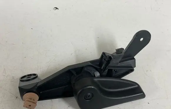 BMW X5 E70 Engine bonnet (hood) release handle 7148521