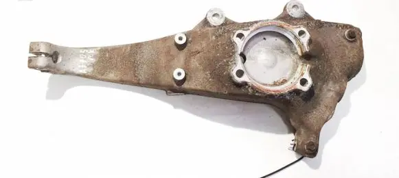 BMW 5 GT F07 Front wheel hub