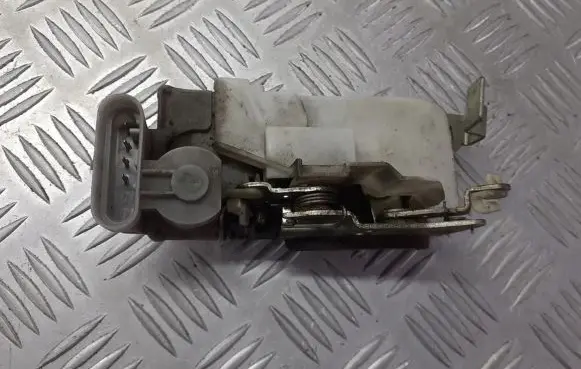Fiat Punto (188) Rear door lock