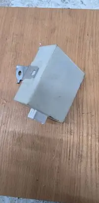 Toyota Avensis T250 Door control unit/module 8974105070 LHD093 A2005768
