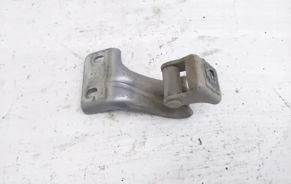 Mercedes-Benz B W245 Tailgate/trunk/boot hinge A1697400537