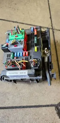 Peugeot 307 Fuse module 9650663880