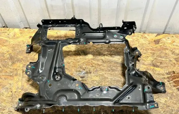 Mercedes-Benz B W246 W242 Other engine bay part 101805701F 15620 A2423417801