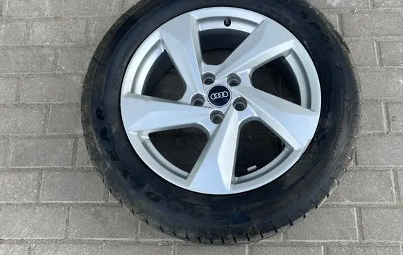 Audi Q3 F3 R18 alloy rim 83A601025H