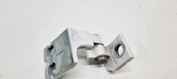 Alfa Romeo Giulia Rear door lower hinge 50536519