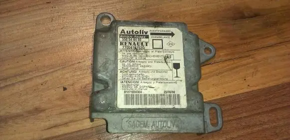 Renault Megane I Airbag control unit/module 7700418152d