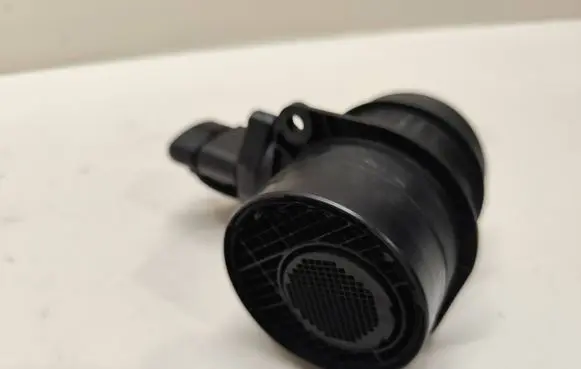 Volkswagen Touareg I Mass air flow meter 074906461B 0281002461