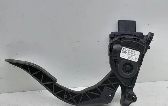 Audi A6 S6 C7 4G Accelerator throttle pedal 8K1723523A