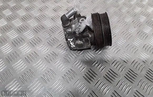 Volvo S80 Power steering pump 30731821