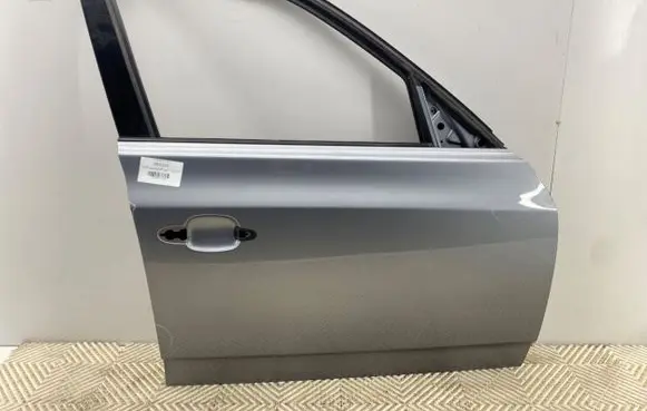 BMW X3 E83 Front door