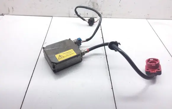 Mercedes-Benz CLK A208 C208 Headlight ballast module Xenon 00776007