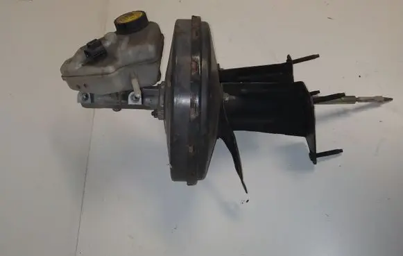 Ford Mondeo Mk III Brake booster 03123U24164