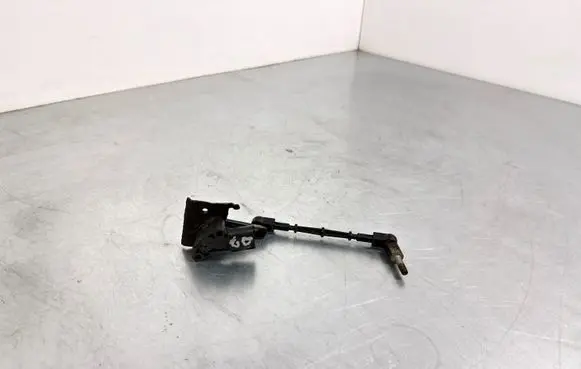 Audi Q7 4M Rear air suspension level height sensor 4M0907503