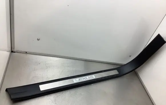 Lexus RX 330 - 350 - 400H Front sill trim cover 6791048020 6791348030