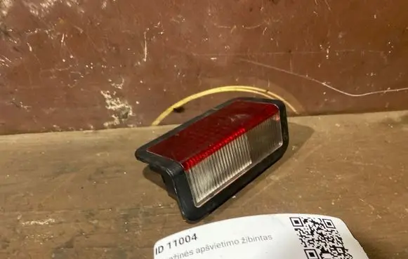 BMW 3 E46 Boot/trunk interior light 8368577