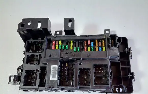 Ford Mustang VI Fuse box set GR3T15604