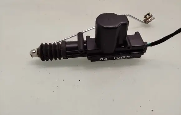 Volkswagen Caddy Front door lock motor 932037992