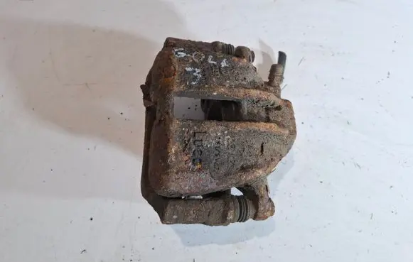 Volkswagen Golf III Front brake caliper