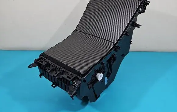 Tesla Model 3 Glove box 1087920-00-H IMPRK1437205