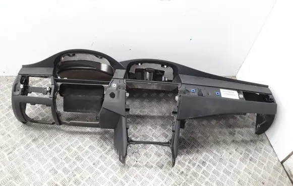 BMW 5 E60 E61 Dashboard 6976405