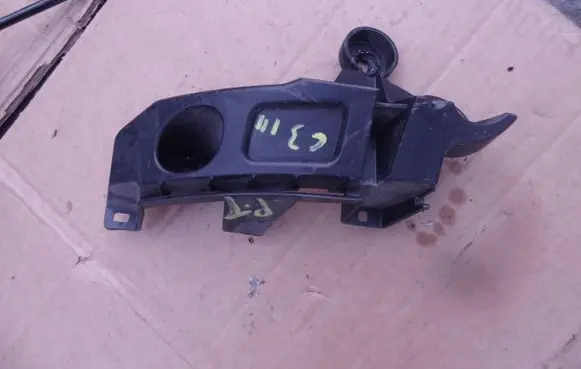 Citroen C3 Rear bumper mounting bracket 9813361580