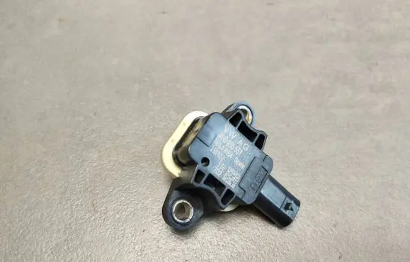 Audi A7 S7 4G Airbag deployment crash/impact sensor 4H0955557