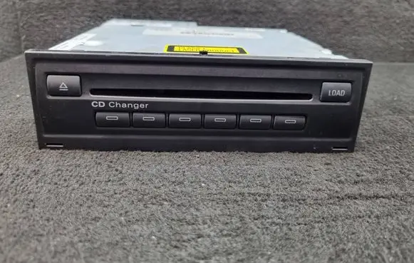 Audi A6 S6 C6 4F CD/DVD changer 4E0035110A 4E0910110C