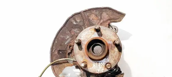 Toyota Avensis T250 Front wheel hub