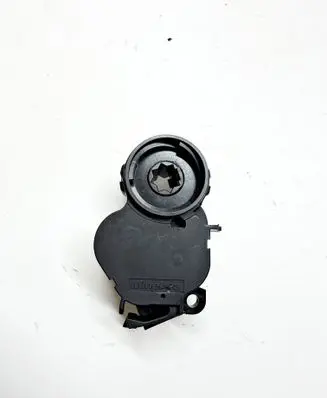 Renault Kadjar Air flap motor/actuator T32096B 031116CC HAC120VLG7