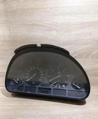 BMW 5 E39 Speedometer (instrument cluster) 8375902 110008735047